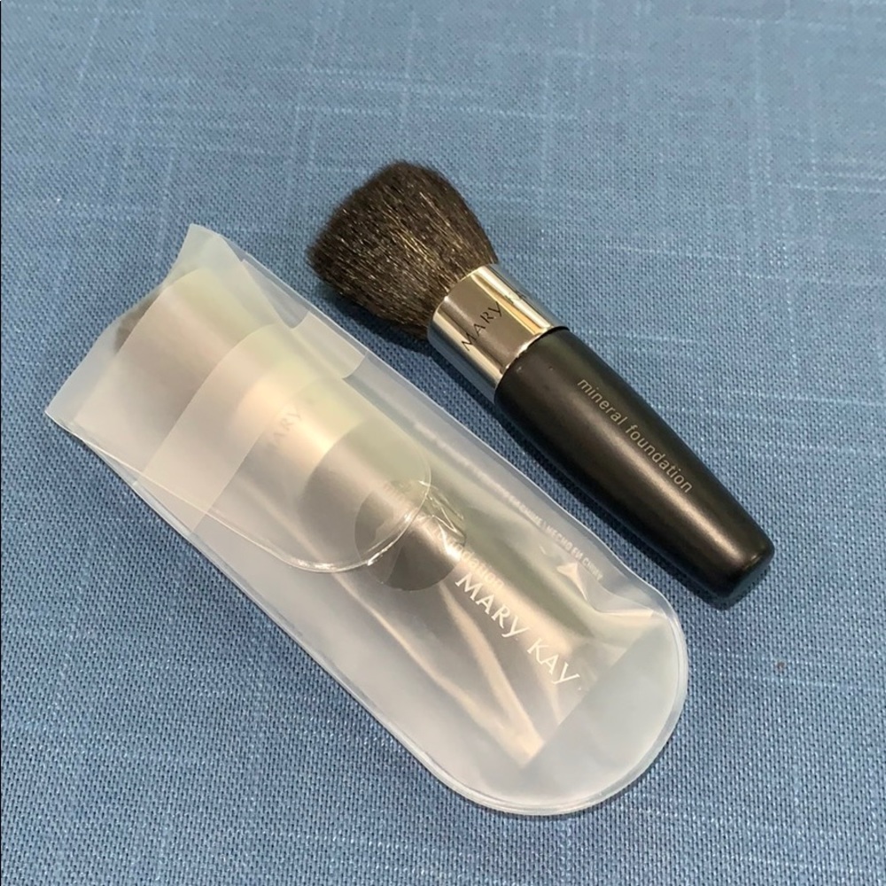 Mary Kay Brush